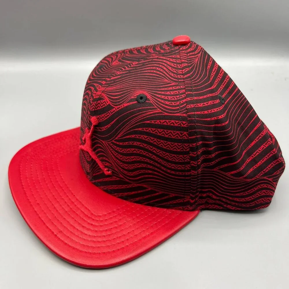 Air‎ Jordan Hat Men Red Wave Pattern Embroidered Logo Jumpman Snap Back Cap